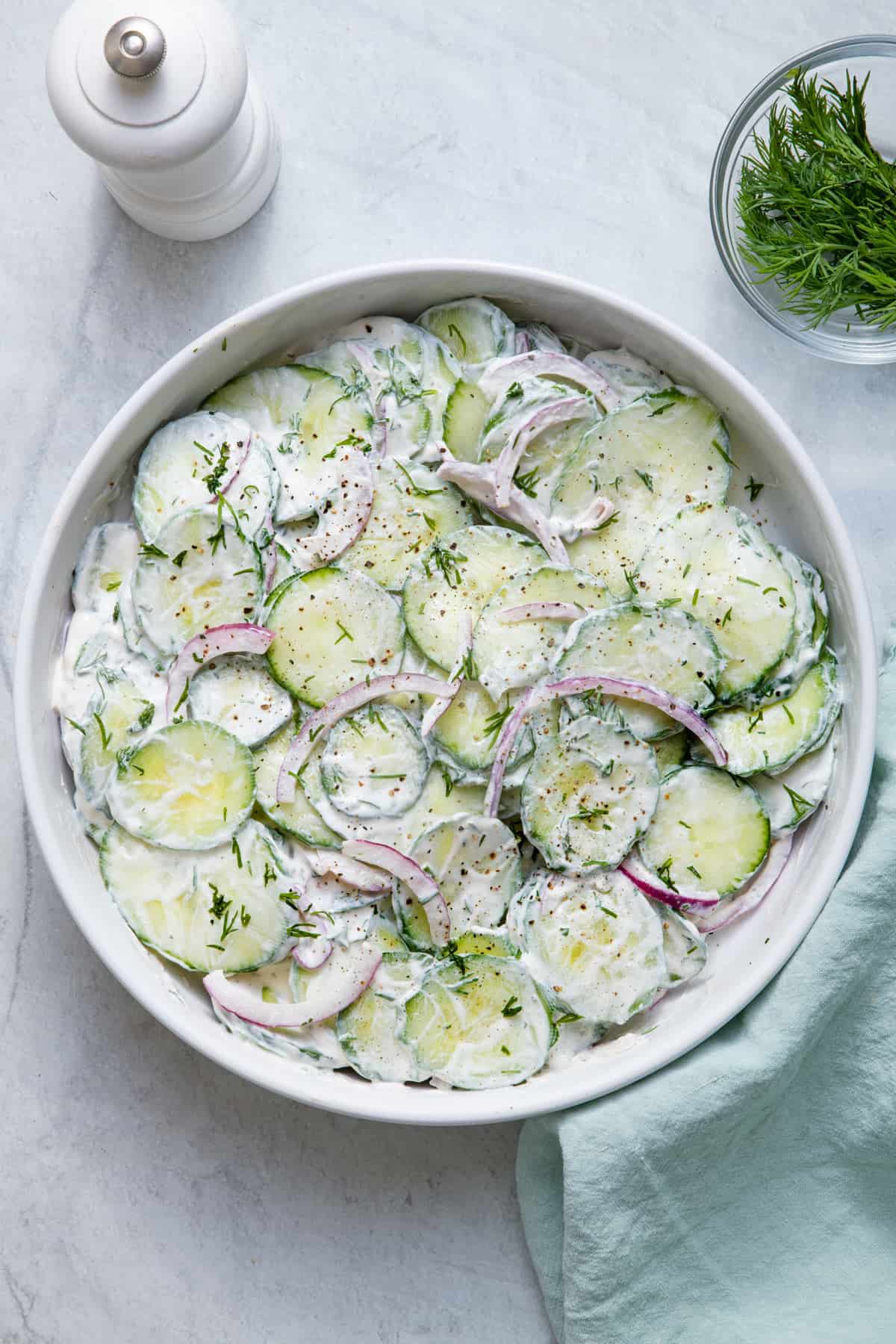 Minute Creamy Cucumber Salad: Quick & Easy Dill Dressing